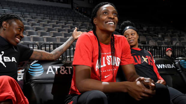 sylvia_fowles_on_her_life_in_funeral_homes_and_on_the_court.jpg